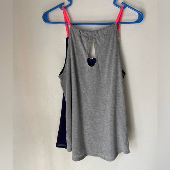 Xhilaration Womens Top sz M Blue Gray Aztec Boho Sleeveless Keyhole Back - Picture 2 of 8